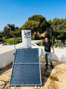 התקנת דוד שמש וקולט ע"י מאור טכנאי דודי שמש בפתח תקווה